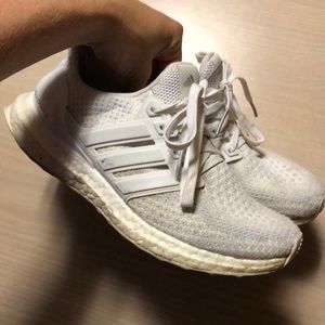 Triple White ultraboost